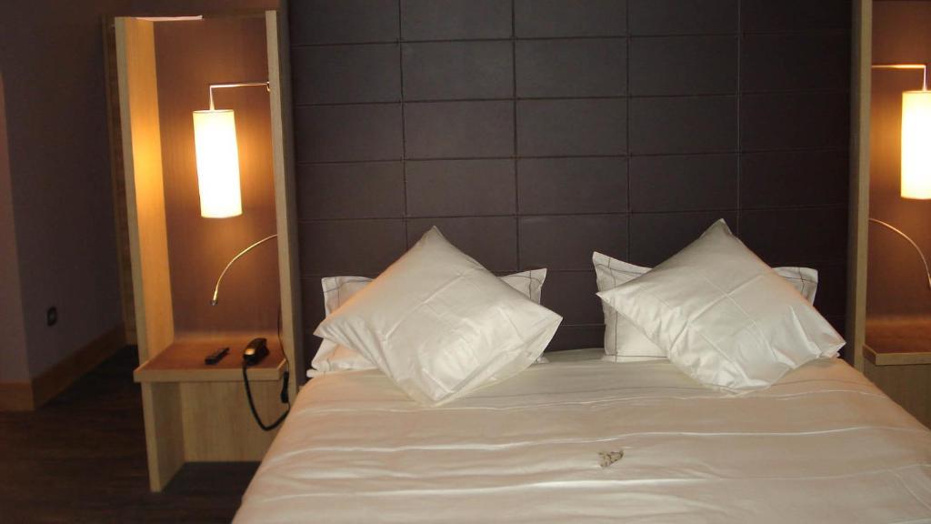 Hotel Garni Vittoria Fiera Di Primiero Room photo