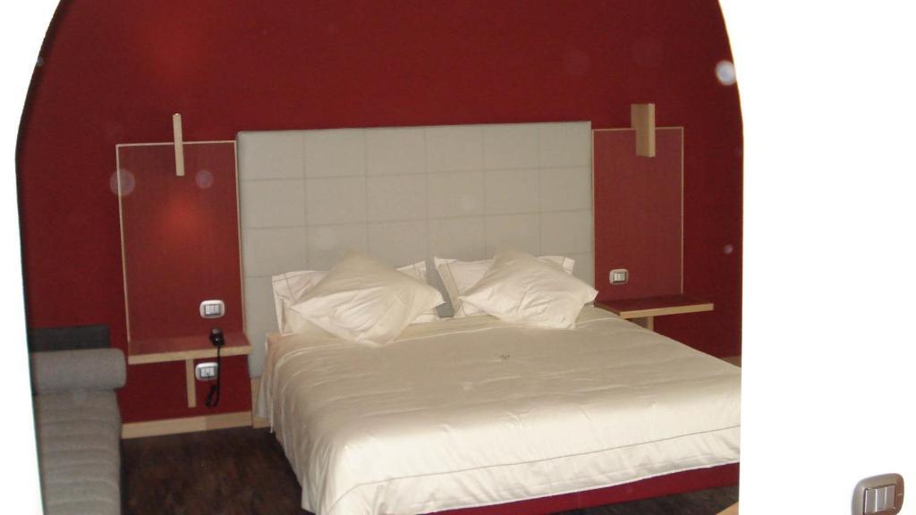 Hotel Garni Vittoria Fiera Di Primiero Room photo