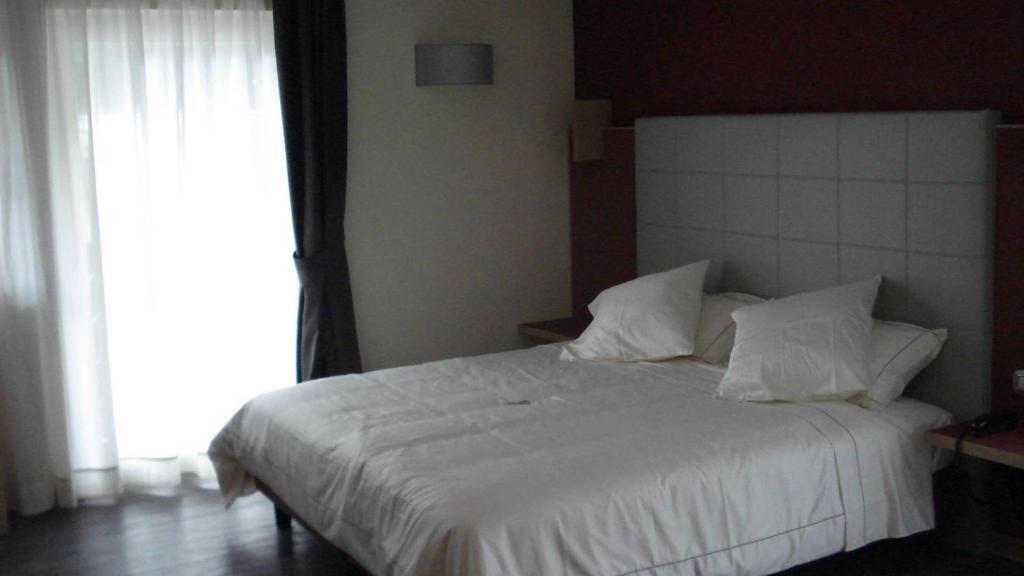 Hotel Garni Vittoria Fiera Di Primiero Room photo